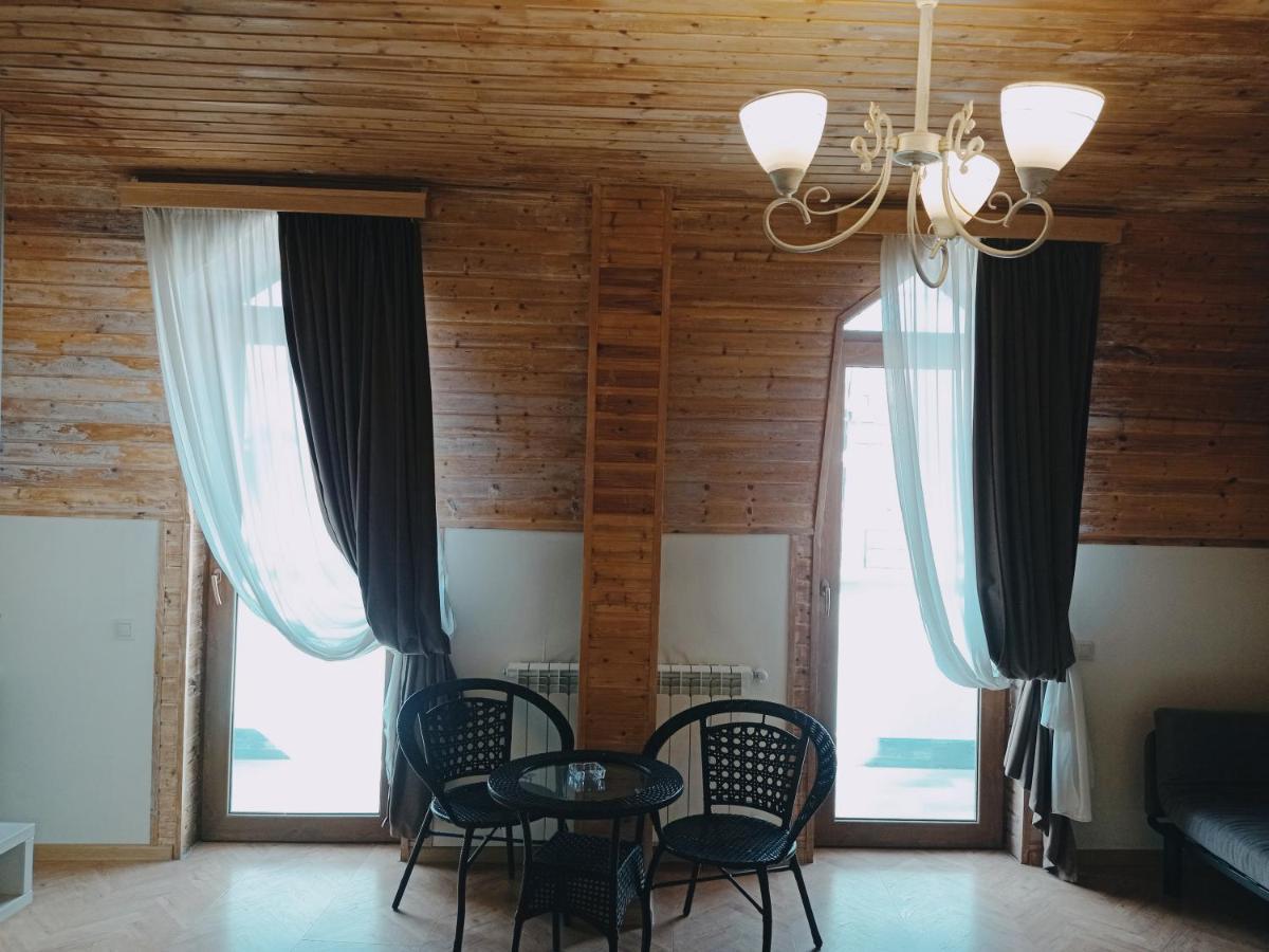 Hotel Four Brothers Тбилиси Экстерьер фото